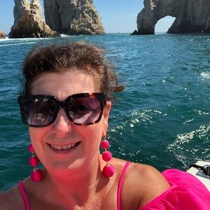 Meet your Posher, Lana